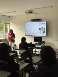 nucleogrietas.cl Reflexión crítica sobre Inteligencia Artificial e investigación: exitosa charla de Pedro Salcedo Lagos en el Núcleo Grietas